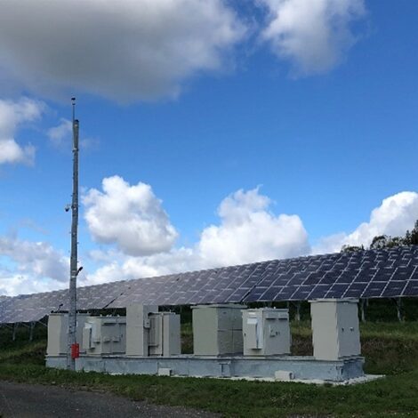 太陽光発電設備のパワコンを落雷から守るPDCE避雷球